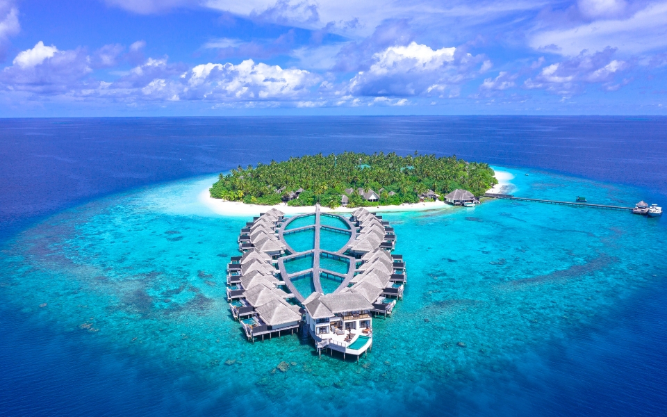 Maldives overwater honeymoon suite